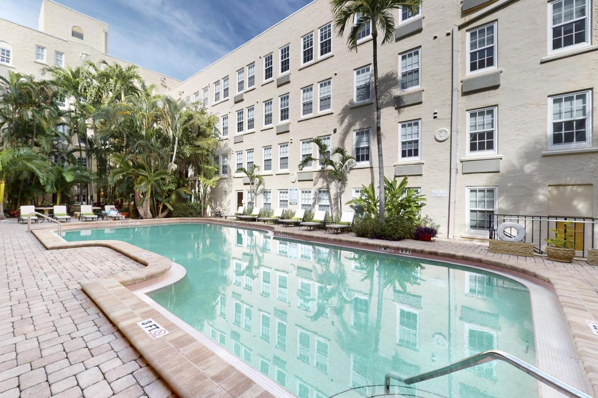 Palm Beach Hotel & Sunrise Cottage Exterior foto